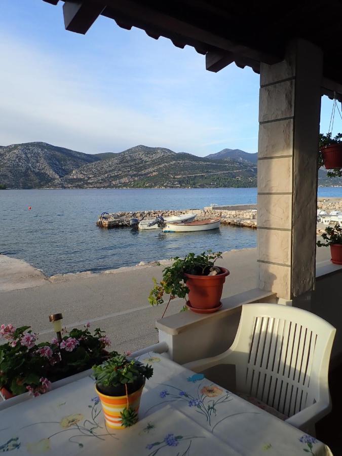 Katja Beach Apartment Рачишче Экстерьер фото
