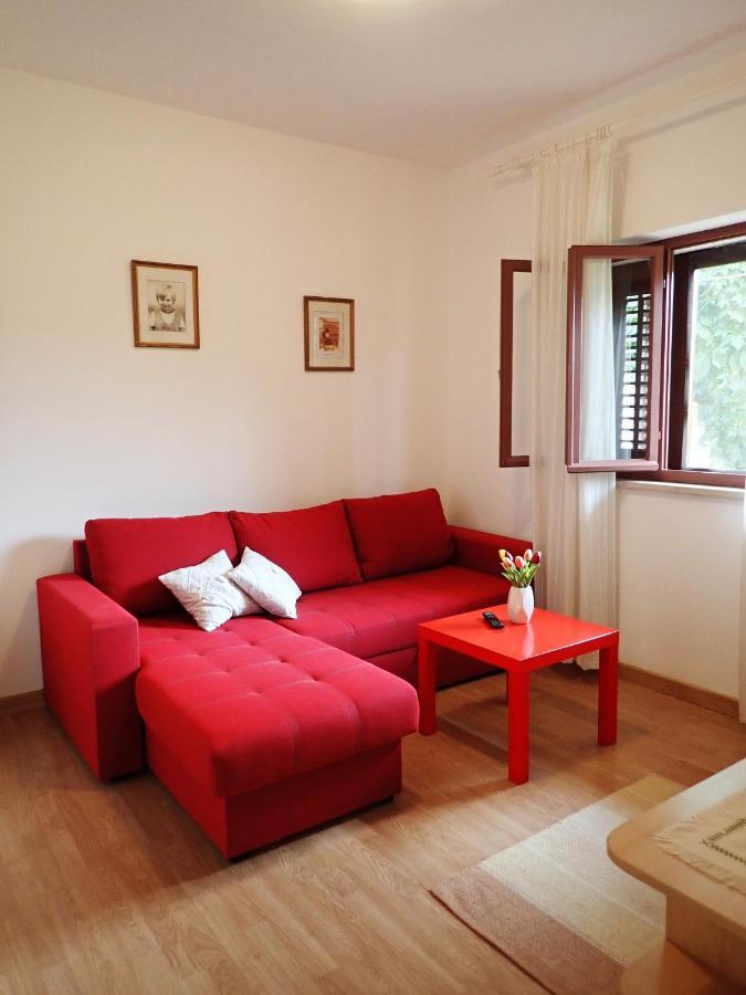 Katja Beach Apartment Рачишче Экстерьер фото