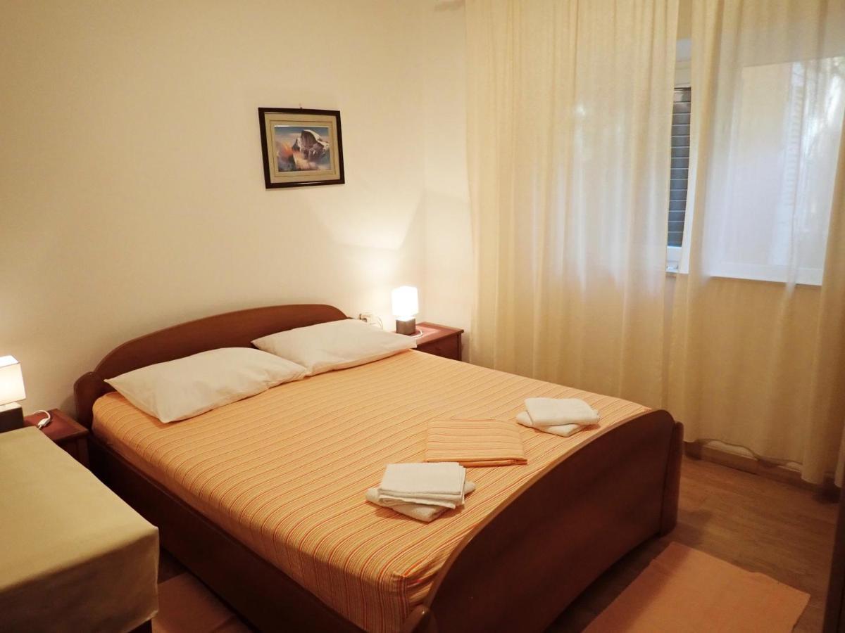 Katja Beach Apartment Рачишче Экстерьер фото