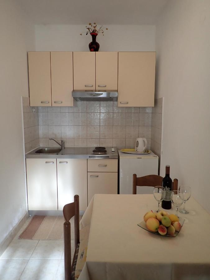 Katja Beach Apartment Рачишче Экстерьер фото