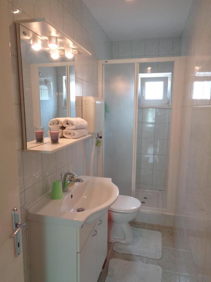 Katja Beach Apartment Рачишче Экстерьер фото