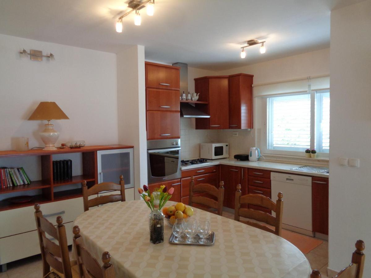 Katja Beach Apartment Рачишче Экстерьер фото