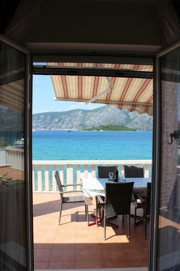 Katja Beach Apartment Рачишче Экстерьер фото